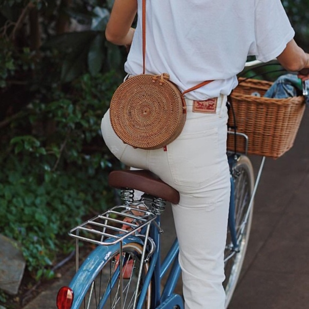 Round Rattan Bali crossbody - Picture 6 of 6
